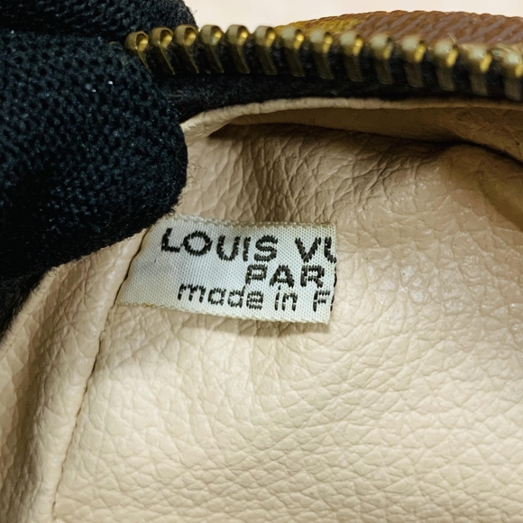 💋Authentic Louis Vuitton Trousse 23 - Picture 3 of 16